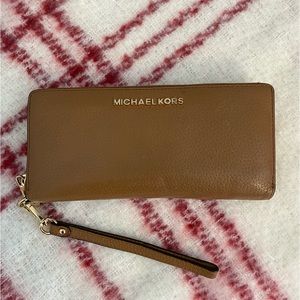Michael Kors Wristlet